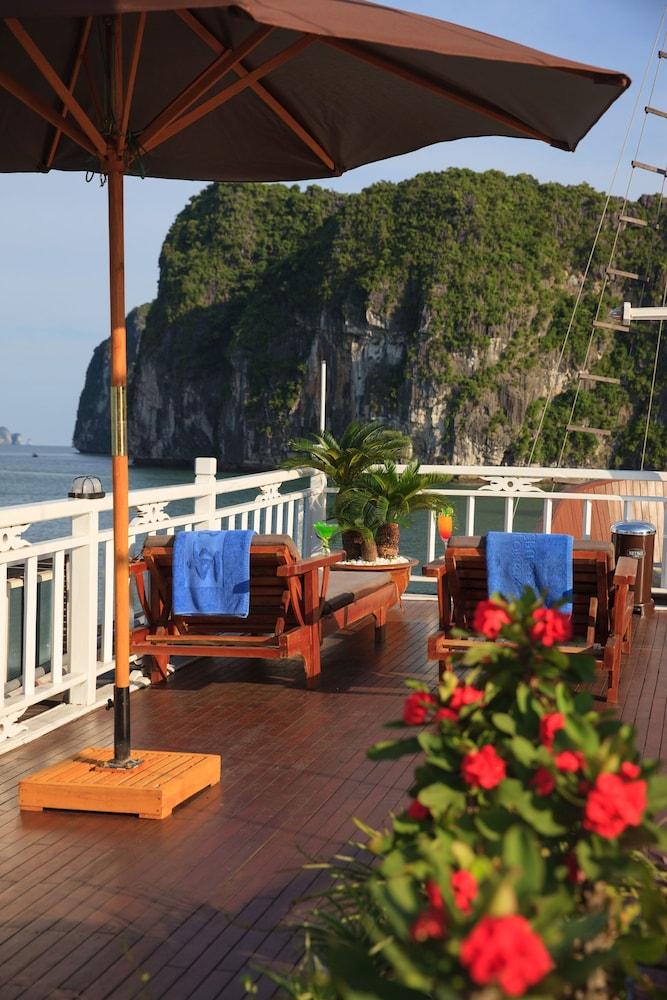 Hotel Garden Bay Premium Cruise à Hạ Long Extérieur photo